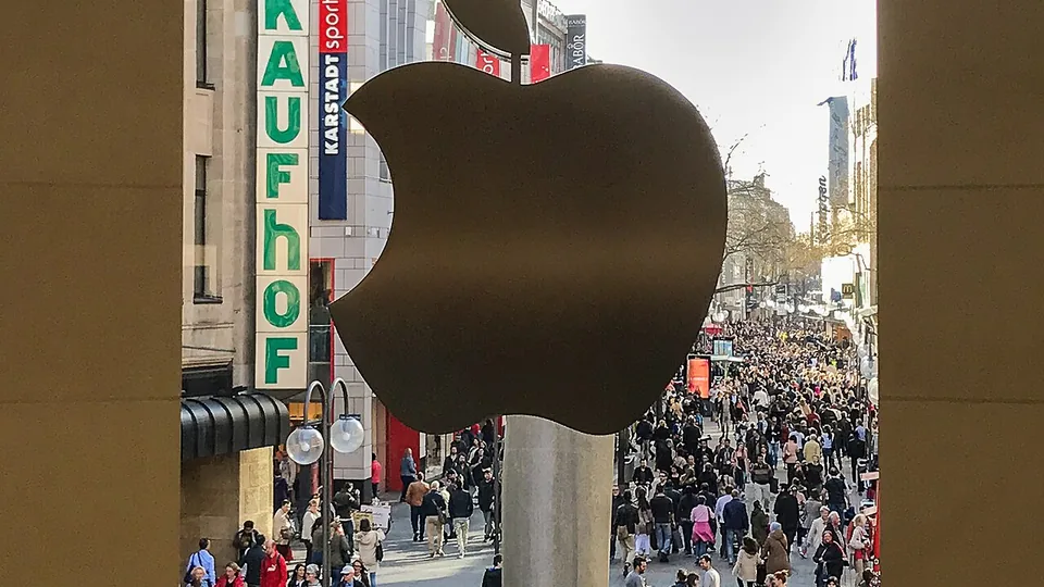 The Silicon Shift: How Apple Intelligence and Foxconn's 'Make in India' Pro Manufacturing are Redefining the Global Smartphone Supply Chain